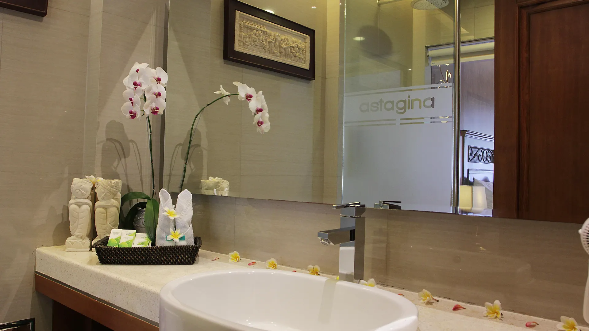 Astagina Resort Villa And Spa Seminyak Hotel